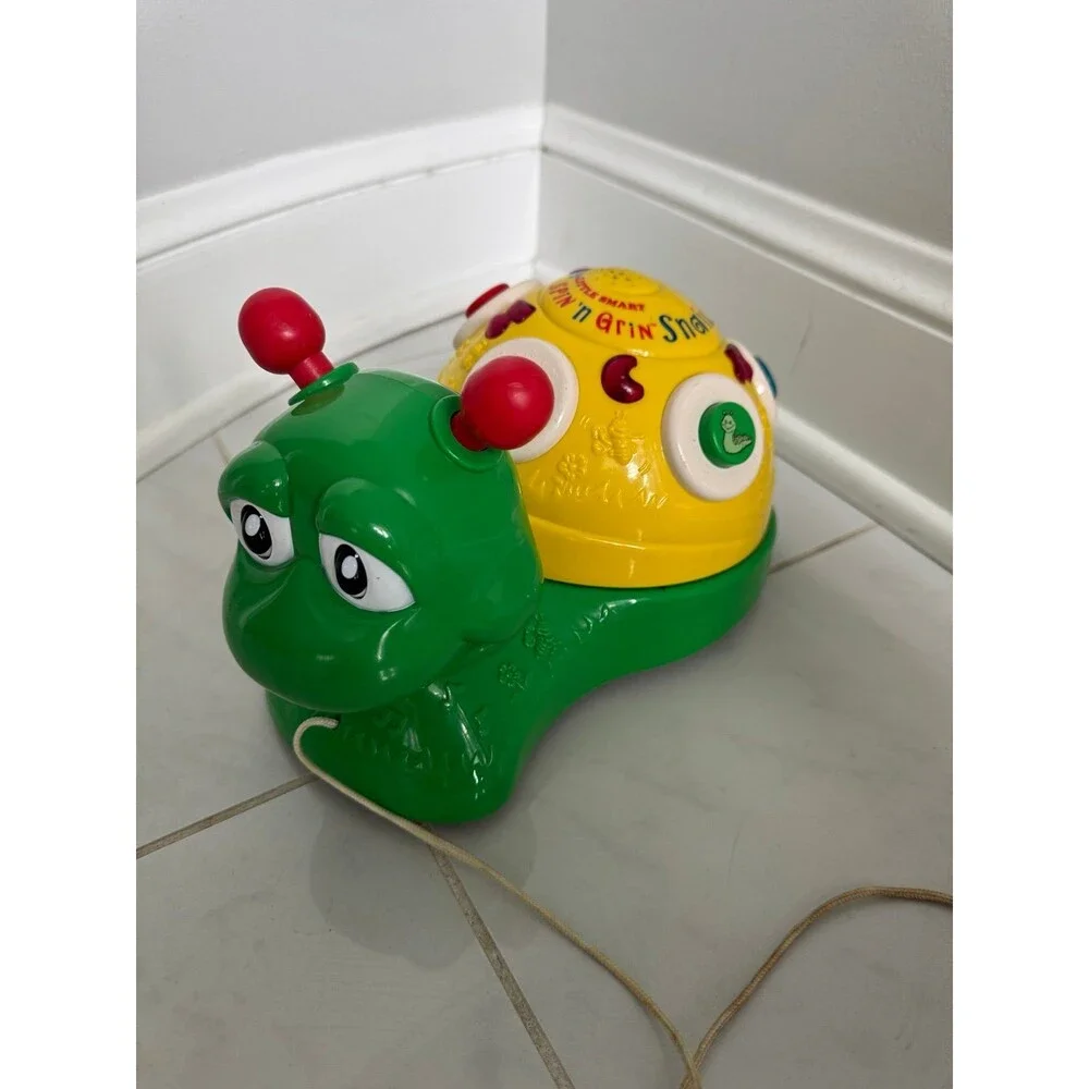 VTG 90s VTech Little Smart Spin 'N Grin Snail Pull Toy Works Music Interactive
